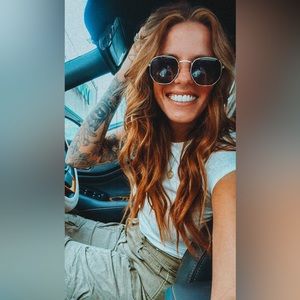 Meet your Posher, Samantha